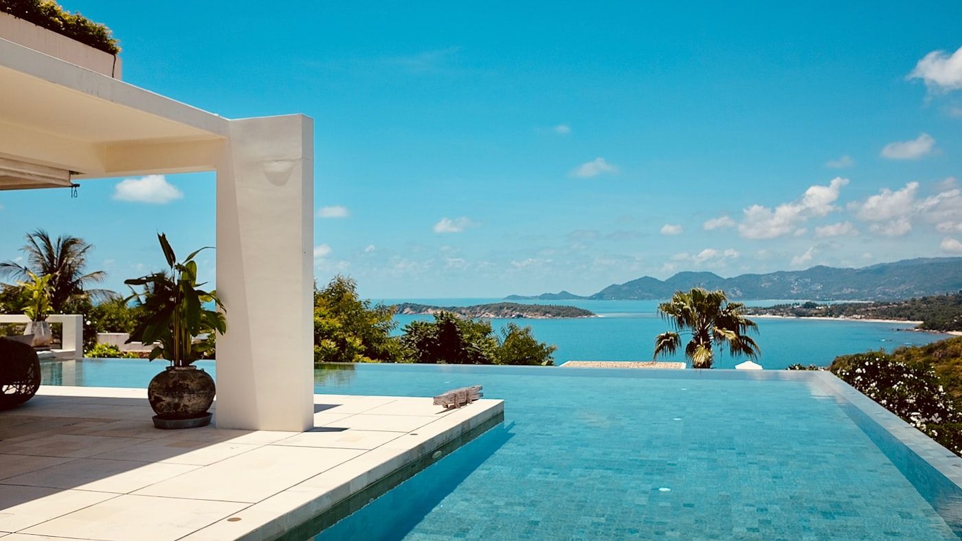Private villa with infinity pool